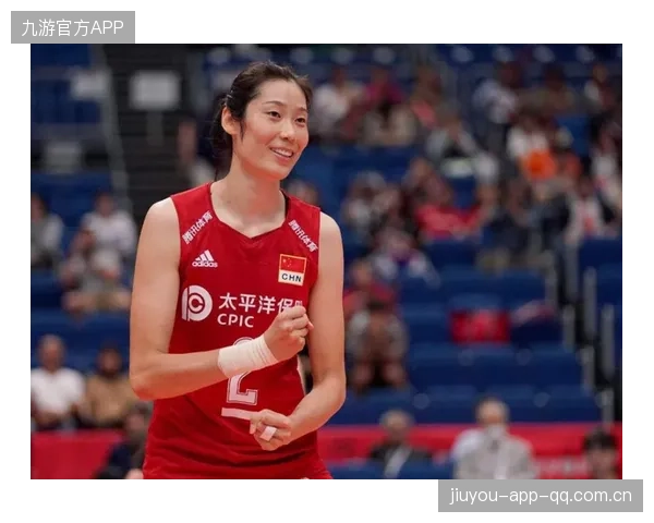 韩国女排快球冲击，副攻一击入框：技战术的华丽演绎